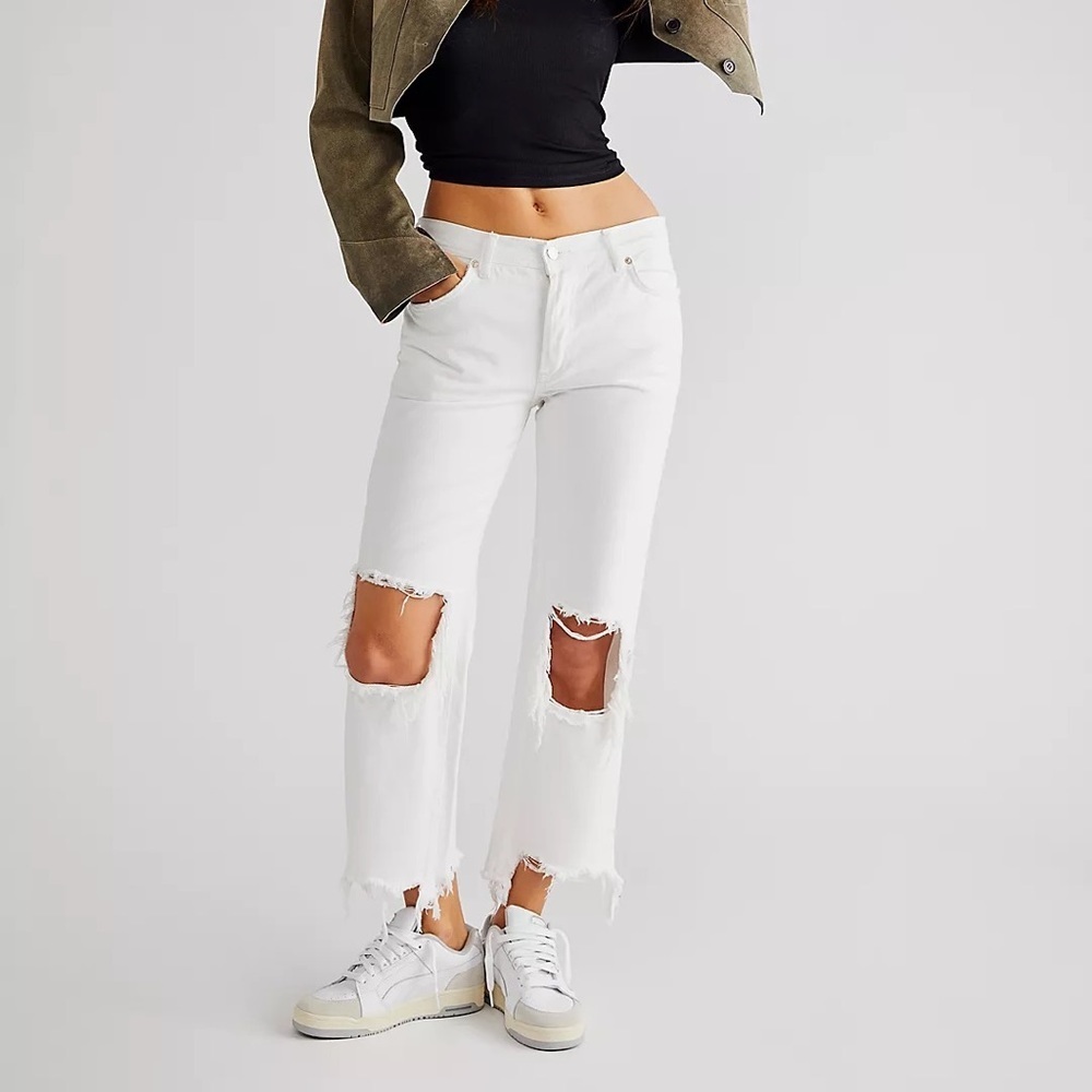 Free People Maggie Mid-Rise Straight-Leg Jeans in Optic White, 32